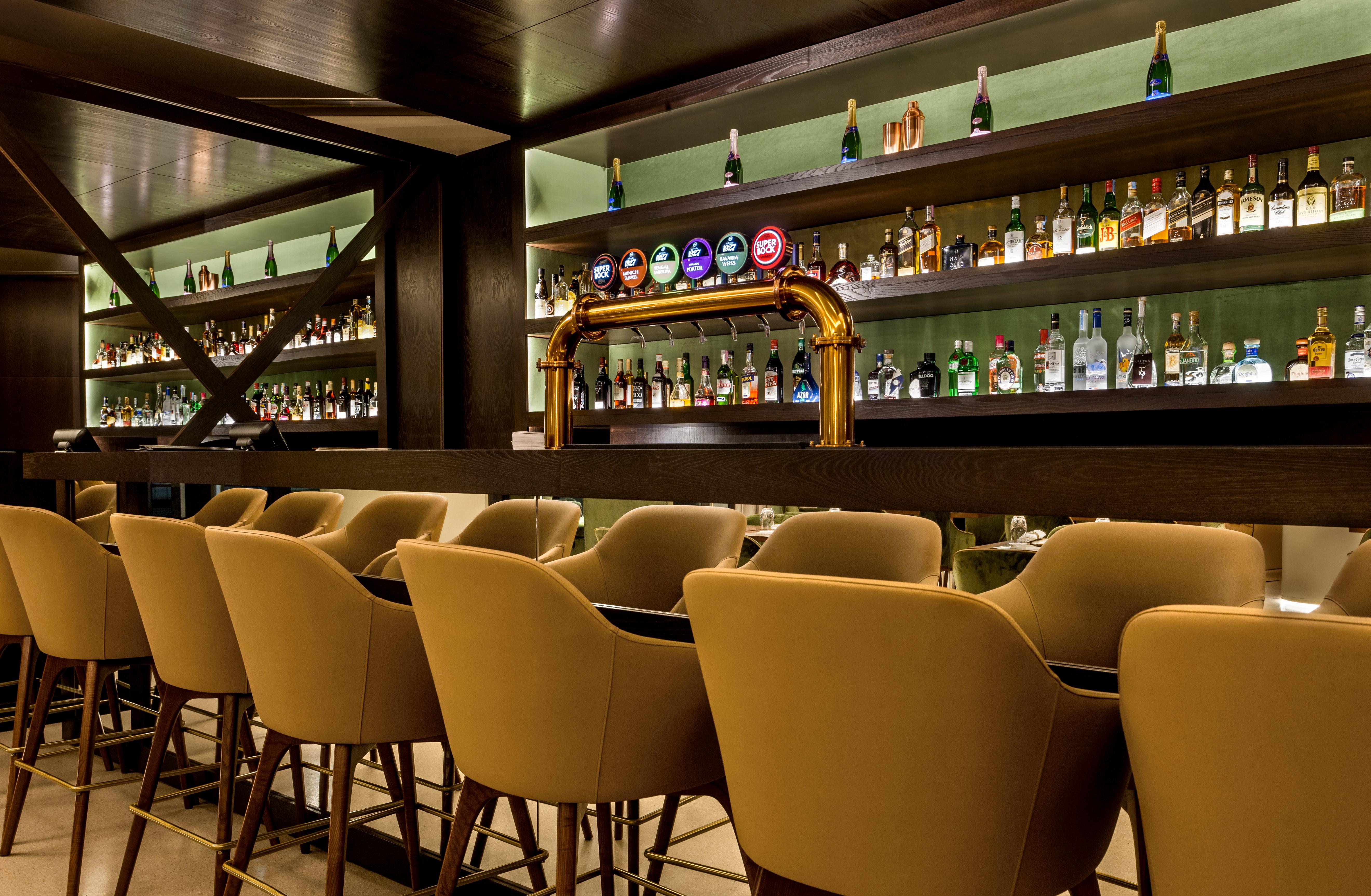 Grand Hotel Açores Atlântico Ponta Delgada Exterior foto The bar at the 101 bar